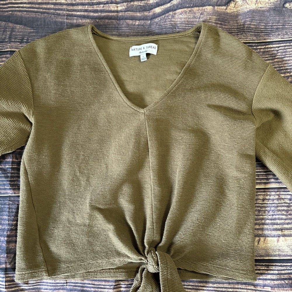 Madewell Texture & thread womens shirt Small  green tie waist v neck cropped